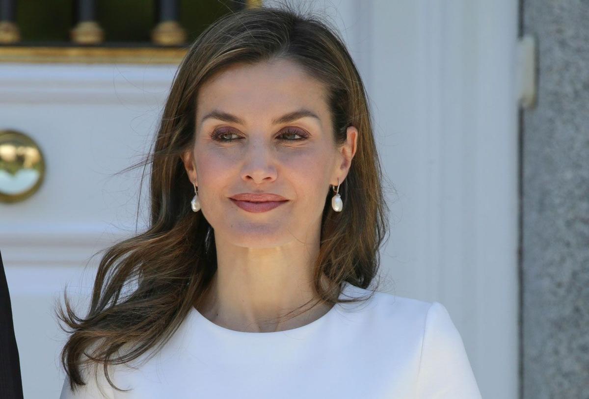 Letizia Ortiz con perlas de oro blanco de Tous