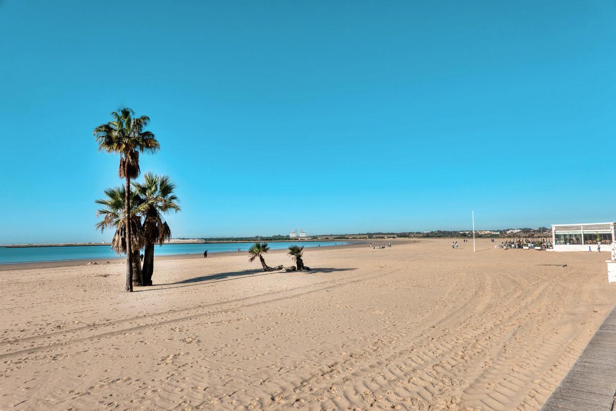 La bonita playa de Valdegrana