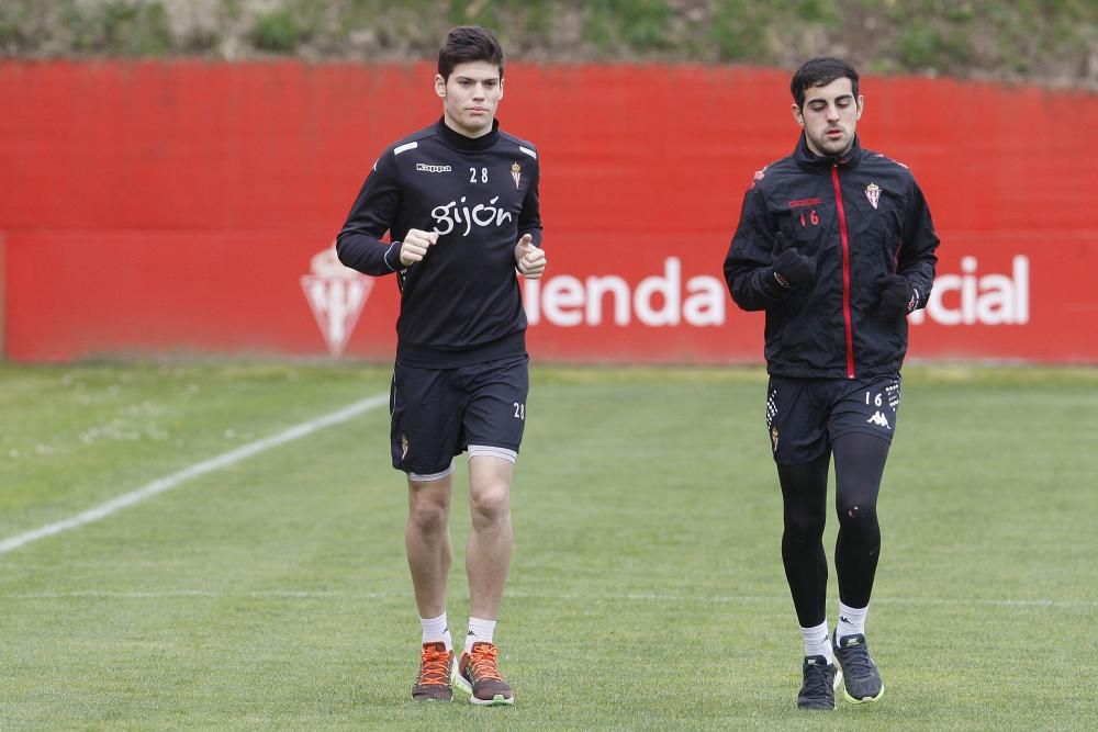 Entrenamiento del Sporting tras su regreso de Málaga