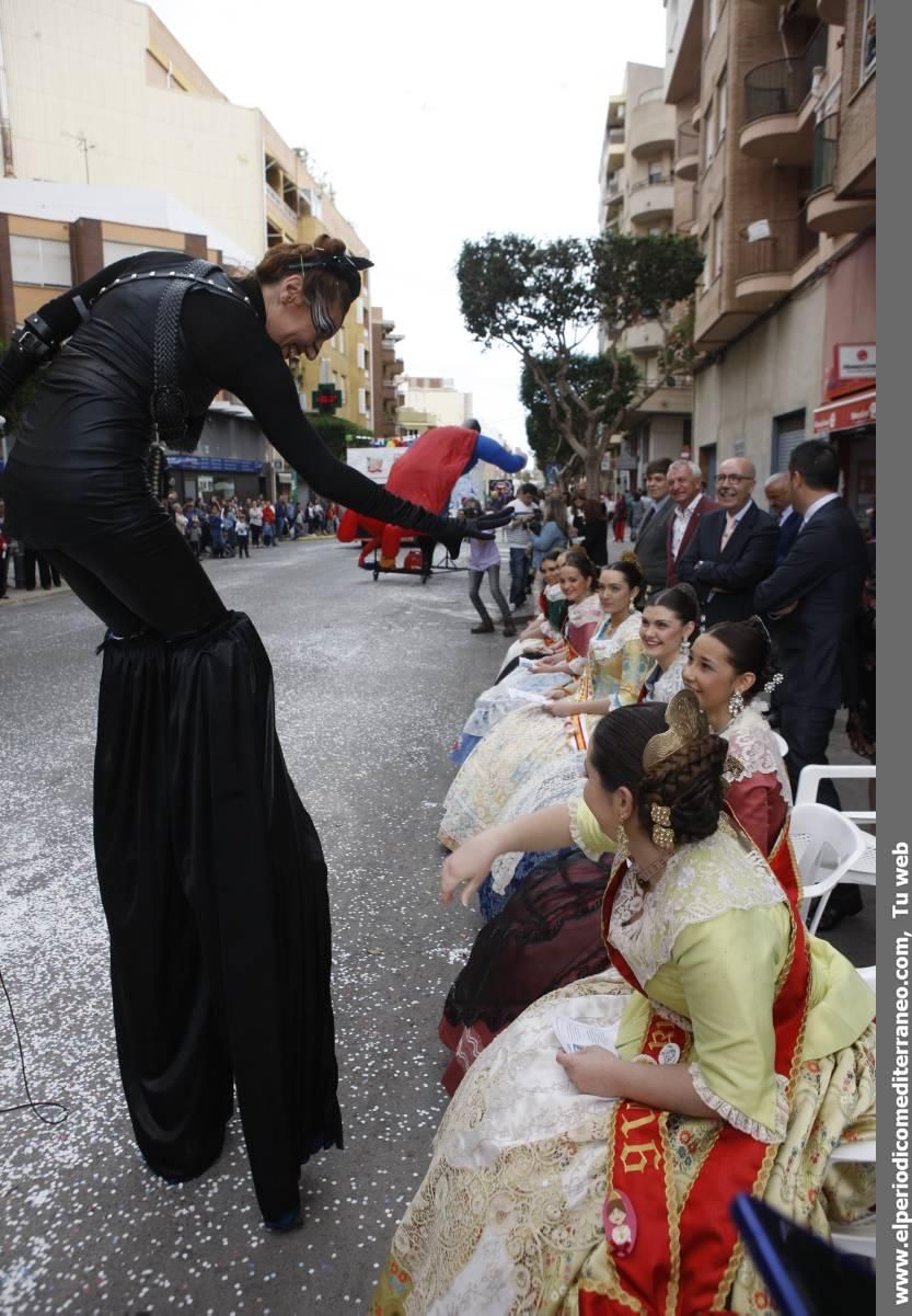 Almassora se llena de fiesta con la cabalgata