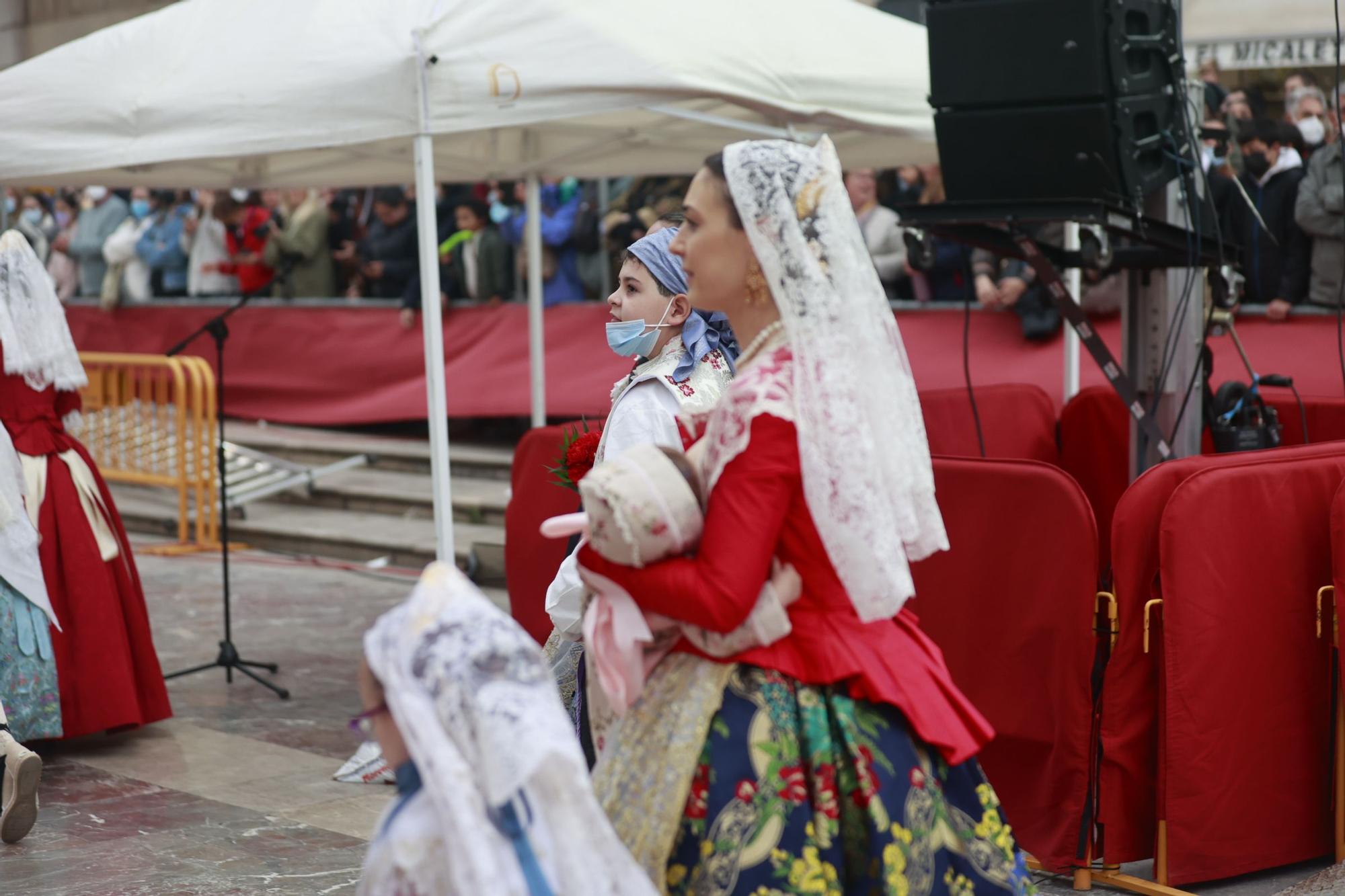 Búscate en el segundo día de ofrenda por la calle Quart (entre las 18:00 a las 19:00 horas)