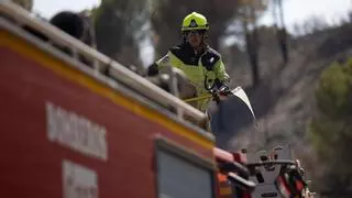 El "monstruoso" incendio de Niebla queda estabilizado diez días después y 417 desalojados vuelven a casa