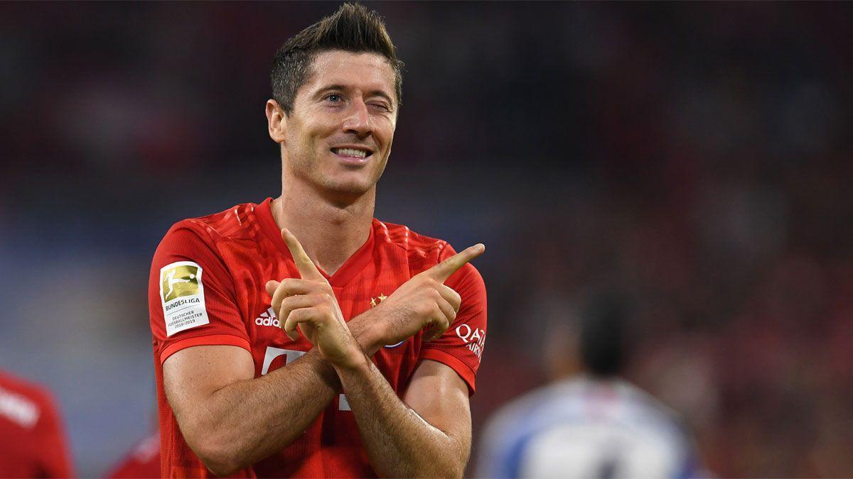 Así fue la llegada de Lewandowski al hotel de concentración de Polonia