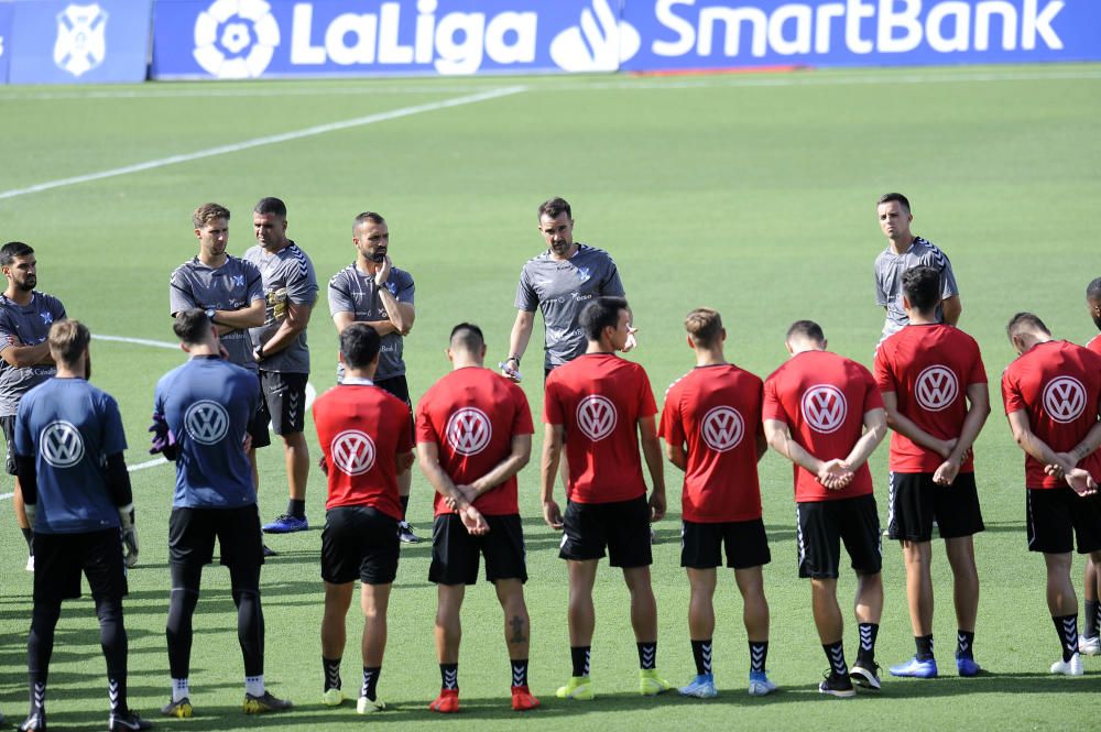 El CD Tenerife vuelve a entrenar en casa