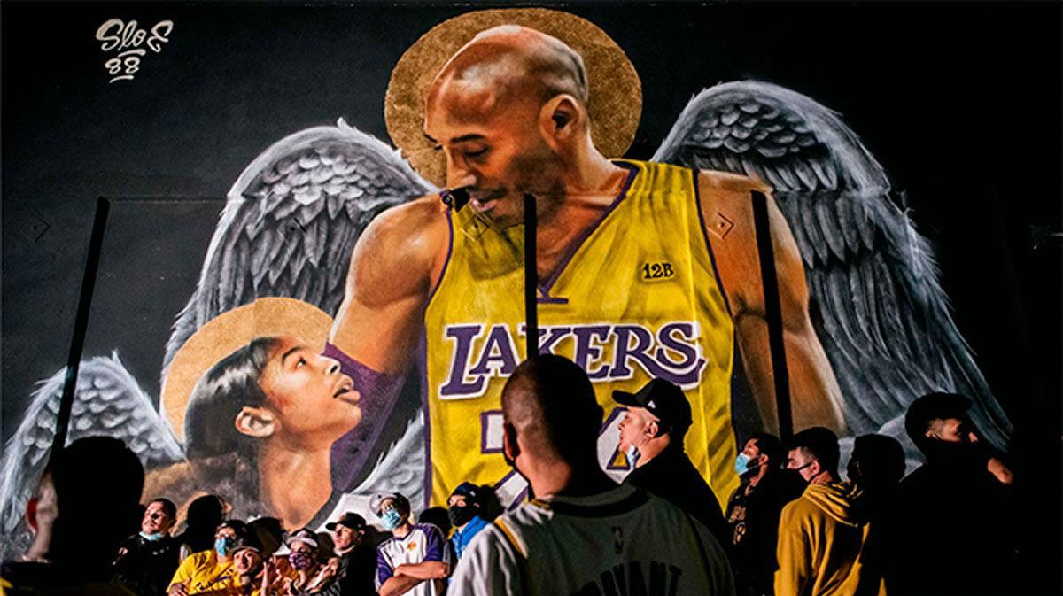 Las estrellas de los Lakers dedican la victoria a Kobe Bryant