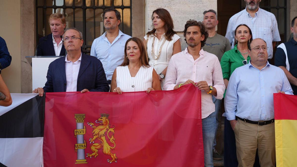 Galería | Las manifestaciones en apoyo de Ceuta en Extremadura, en imágenes