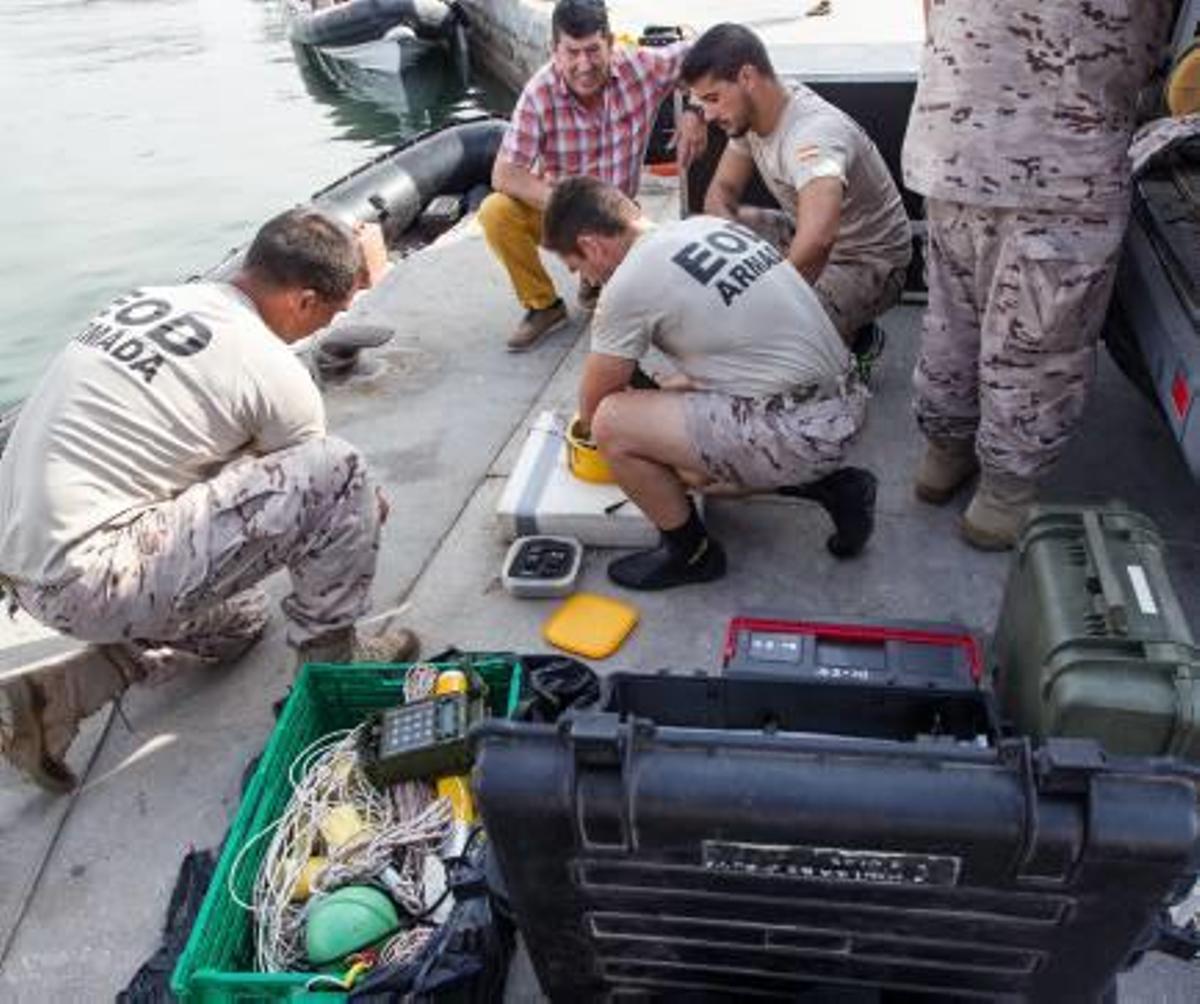 La Armada desactiva la bomba hallada en Tabarca