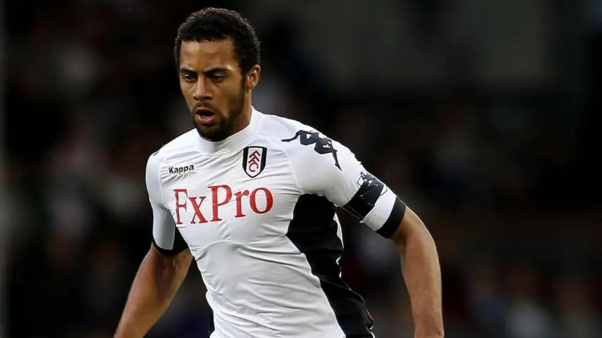 Mousa Dembélé, durante su etapa en el Fulham
