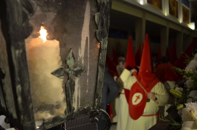 Semana Santa en Benavente: Silencio y penitencia, acompañan al Cristo de la Salud