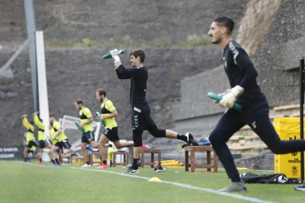 Primer entrenamiento de la UD Las Palmas en su fas