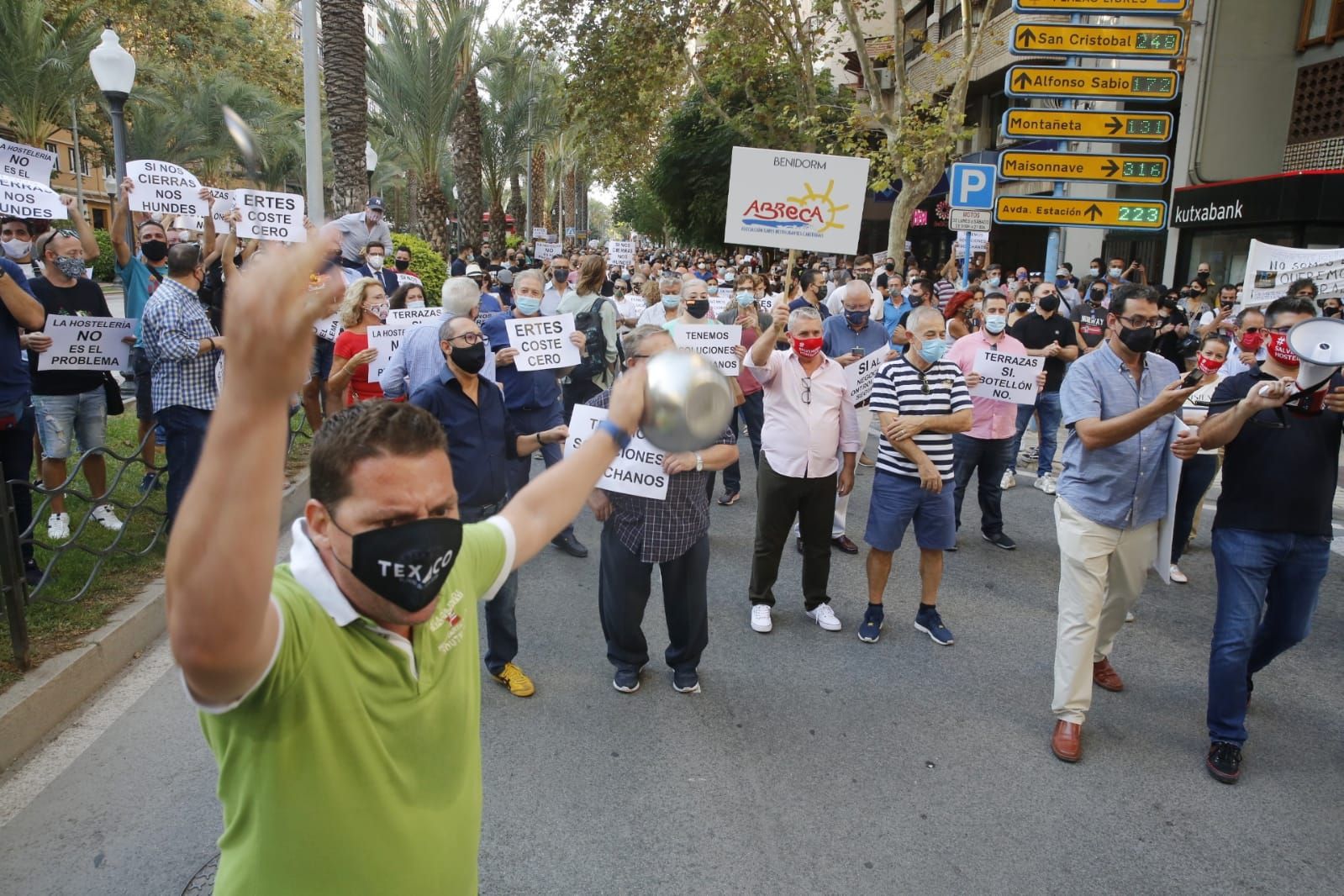 La hostelería clama contra las restricciones por el covid-19 y exige ayudas para «no ir a la ruina»