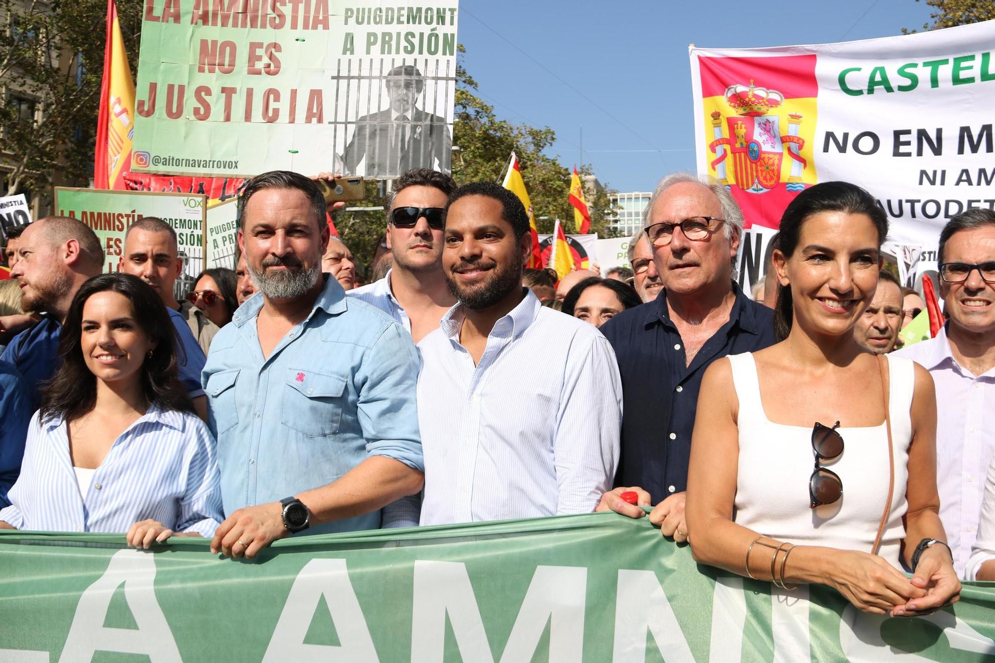 La manifestació en contra l'amnistia i l'autodeterminació en imatges