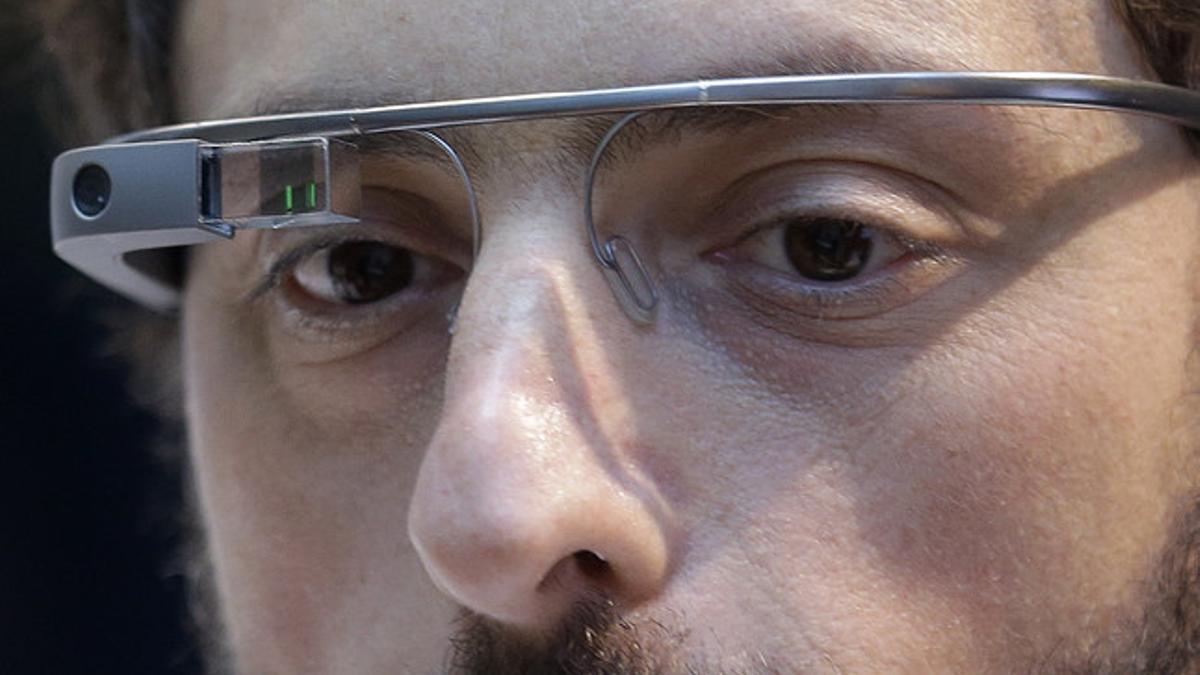 Sergey Brin, uno de los cofundadores del prototipo, luce unas Google Glass.