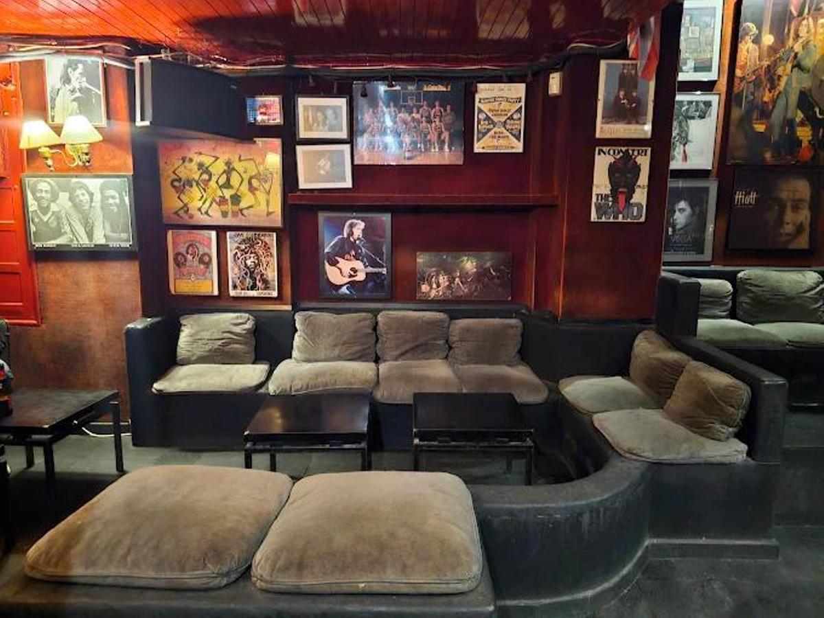 El Bar Rowland nació de la mano de dos amigos: Nano y Chafly, en el año 1978