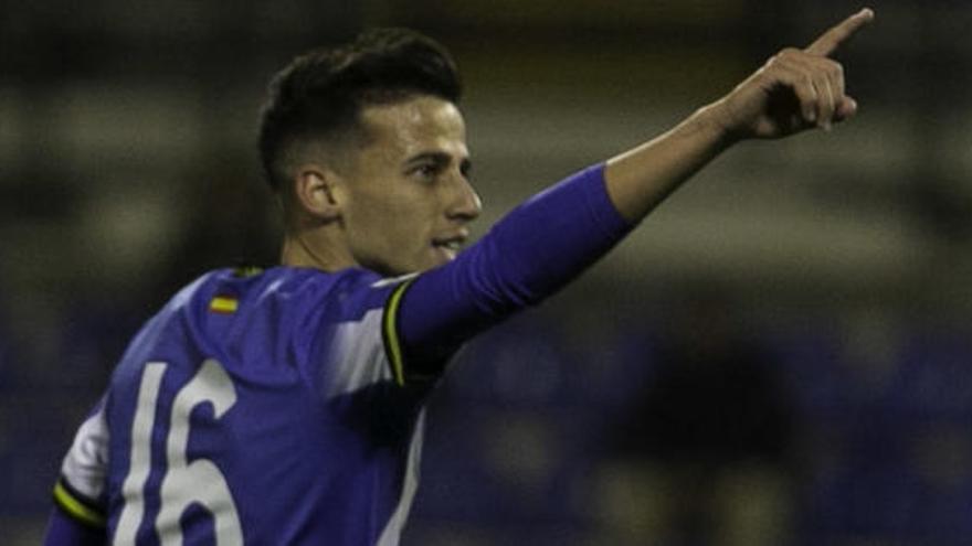 El canterano Álvaro Salinas celebra el gol ante el Ontinyent, el pasado fin de semana.