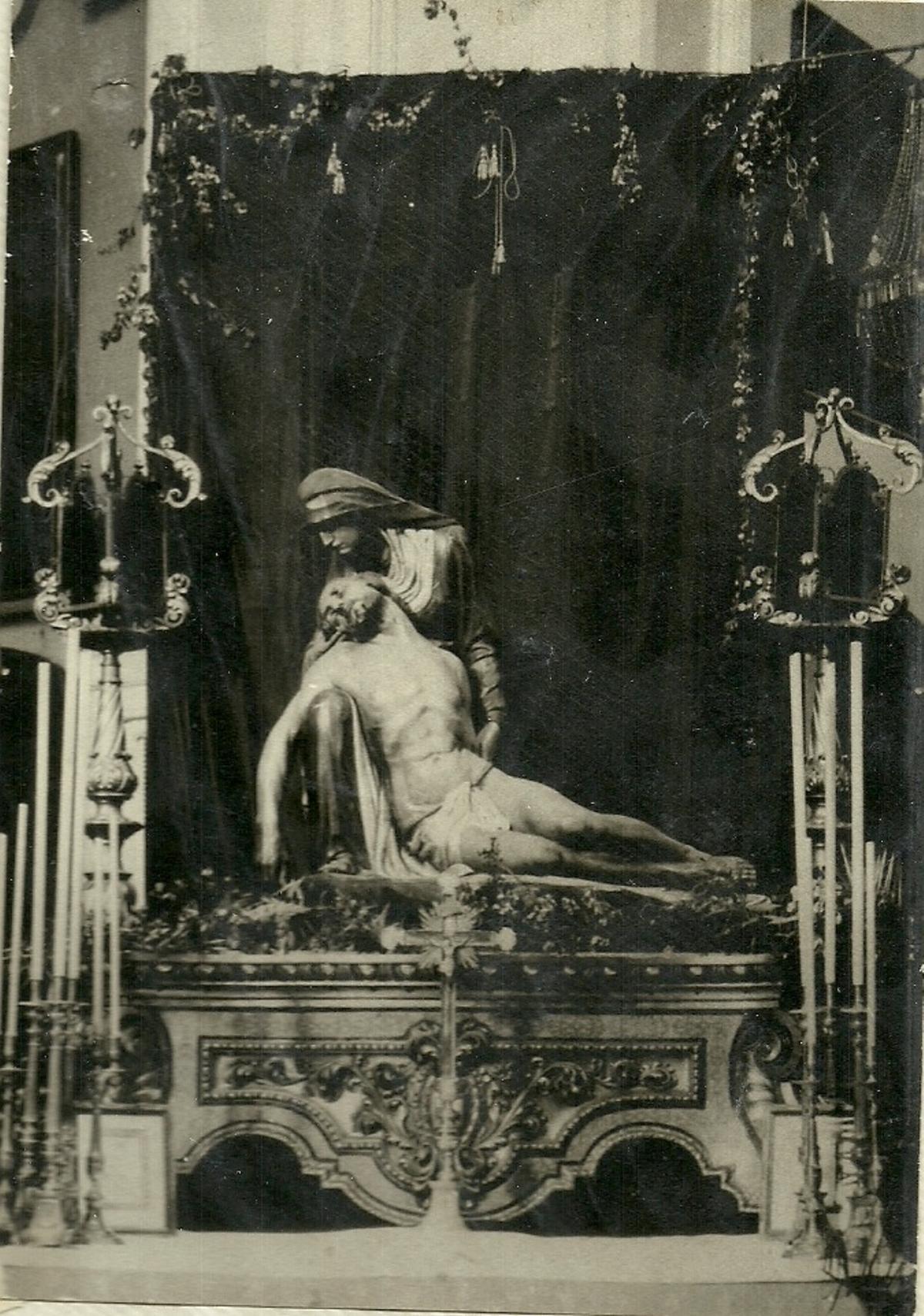 El grupo original de la Piedad de Francisco Palma Burgos.