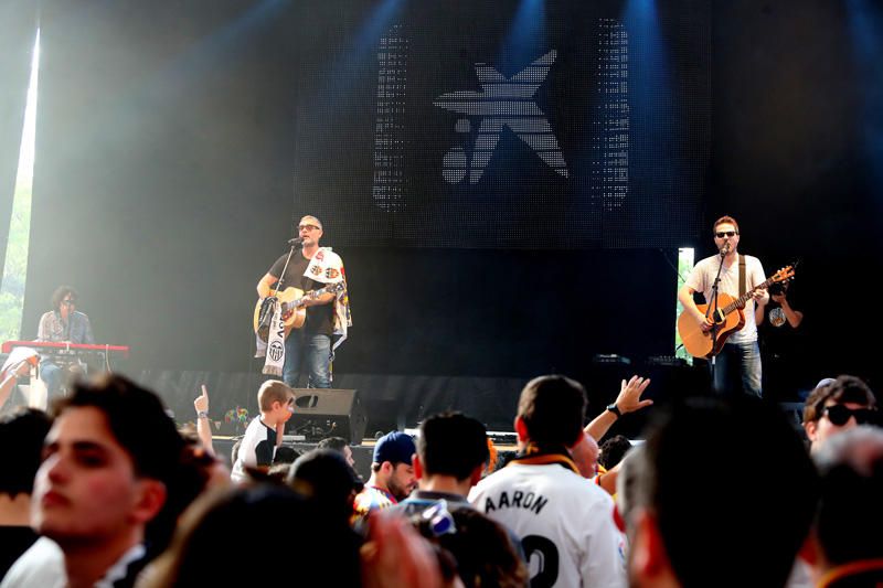 Fan zone del Valencia CF en el viejo cauce del río