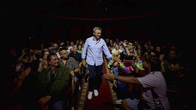 Felipe Miñambres, ayer antes de subir al escenario del Teatro Leal. |