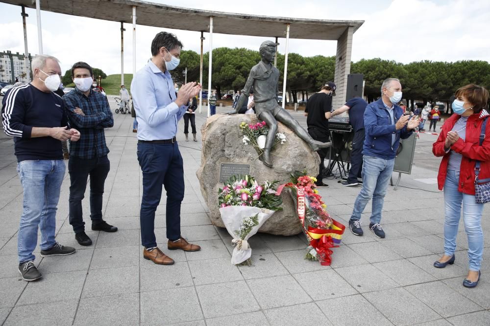 Homenaje a los Niños de la Guerra en Gijón