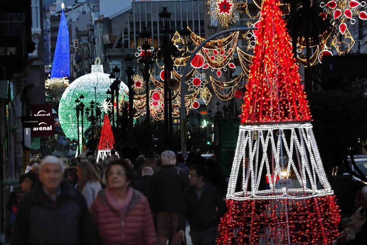 Luces de Navidad en el casco urbano de Vigo.