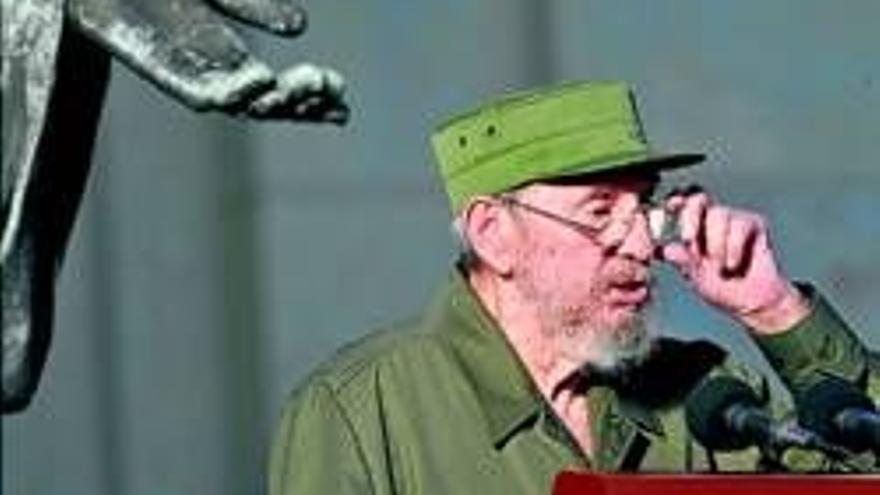 Fidel Castro avisadel fin del mundo