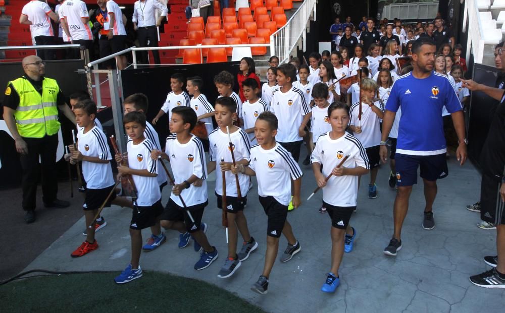 Todas las imágenes de la presentación del Valencia 2016/17