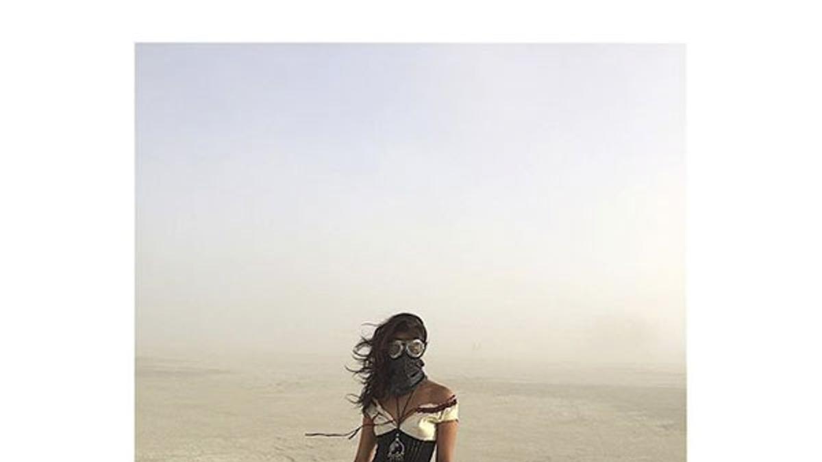 Shanina Shaik en Burning Man 2015