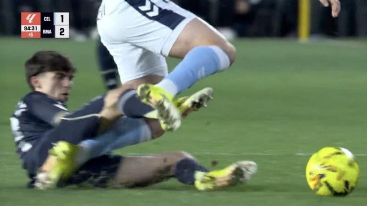 Iturralde Gonzalez: "Para mí es falta en la recuperación a Fer López"