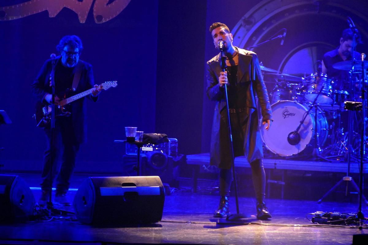 EN IMATGES | SAU triomfa al Teatre El Jardí amb els aires empordanesos de Fredrik Strand