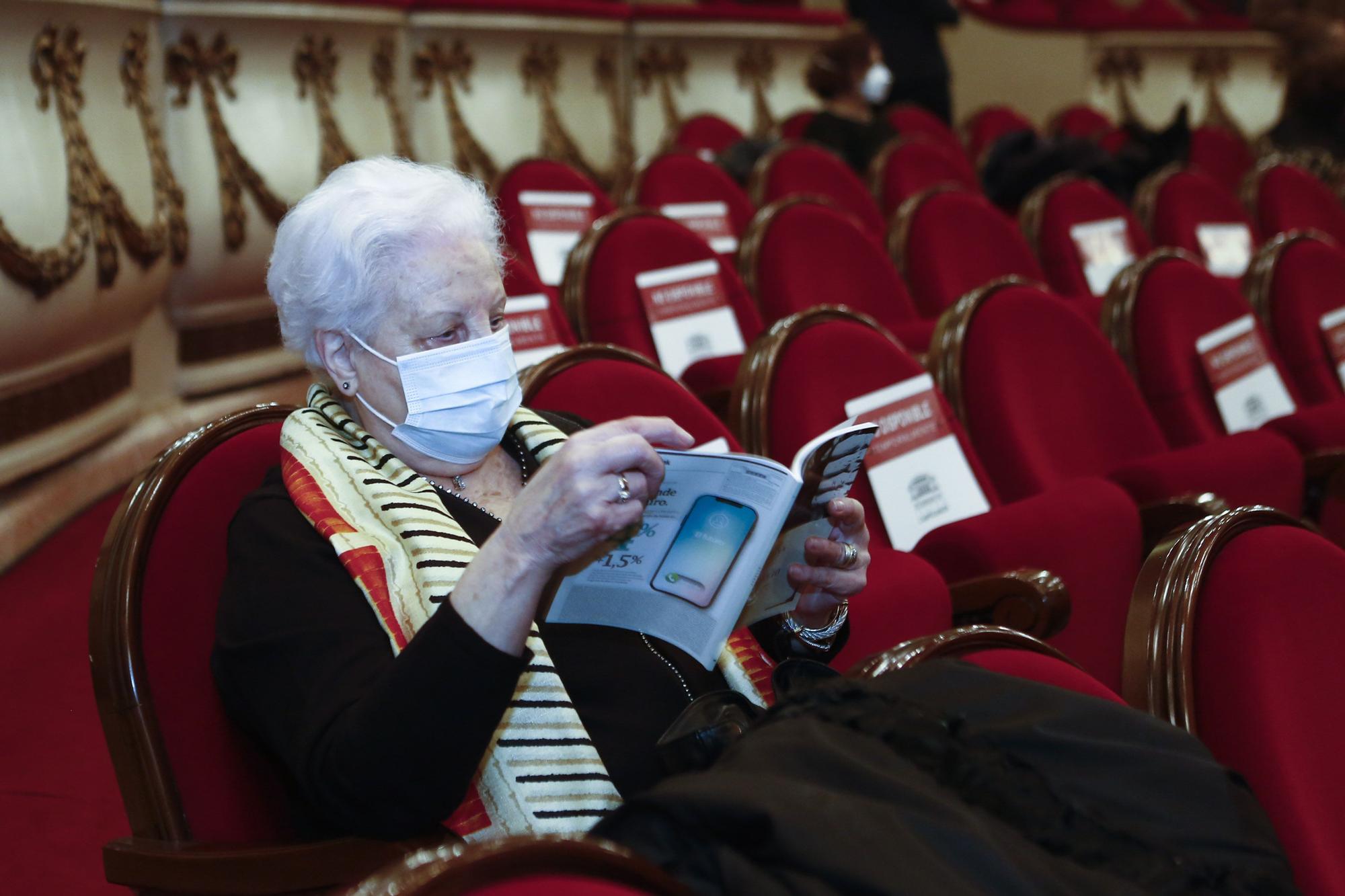 La ópera de Oviedo vuelve a la actividad