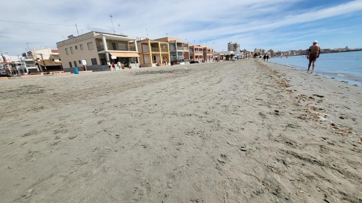 Estado actual que presenta Playa Lisa después de devolverse 250 toneladas de arena