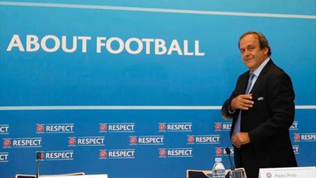 Michel Platini, el sancionado presidente de la UEFA, en una rueda de prensa.