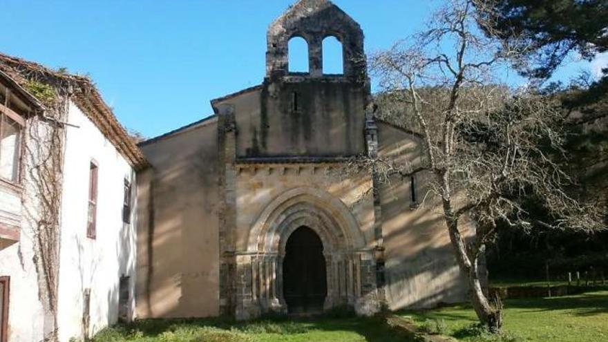 La iglesia del monasterio de San Antolín de Bedón, en Llanes.