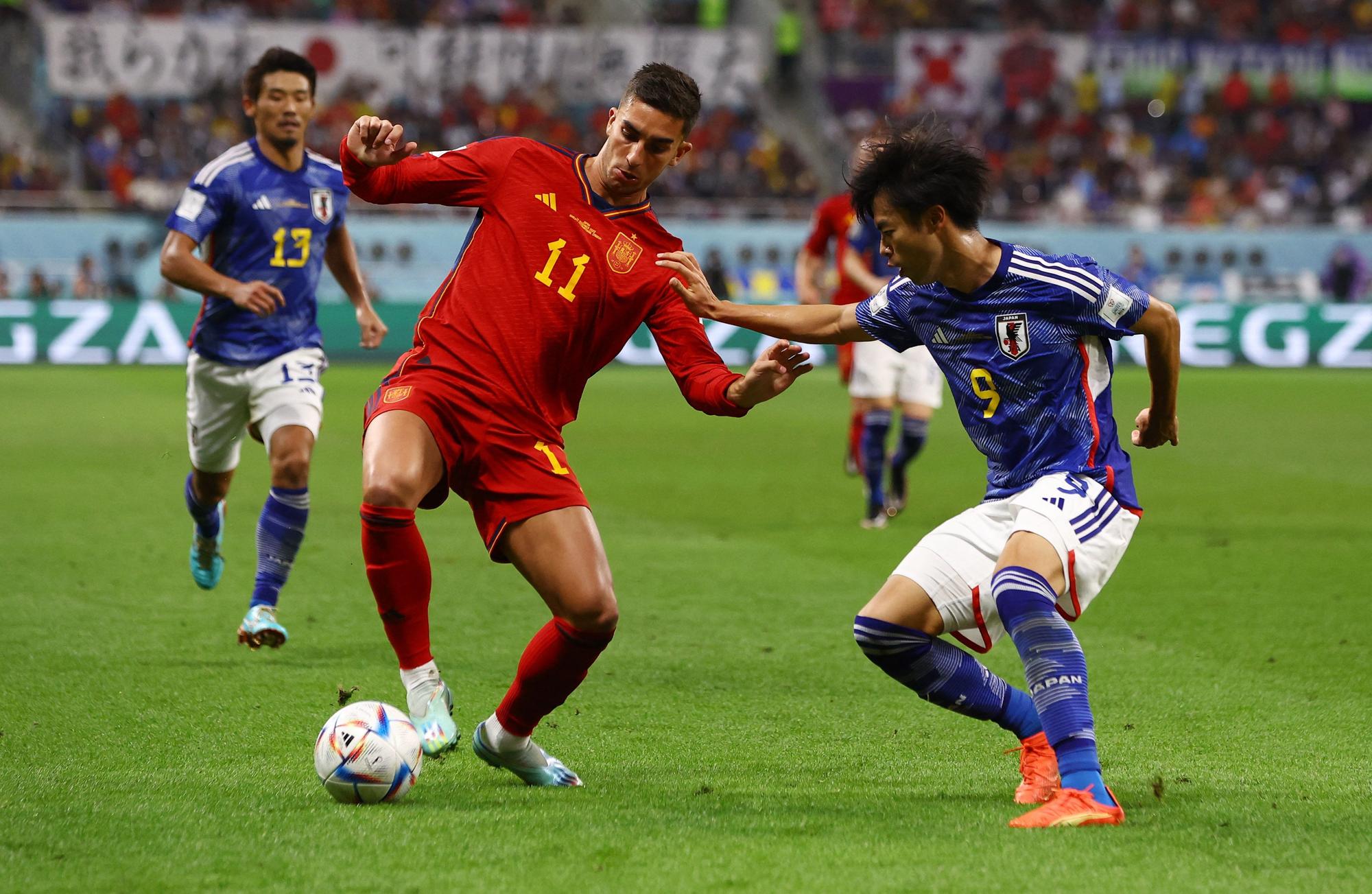 FIFA World Cup Qatar 2022 - Group E - Japan v Spain