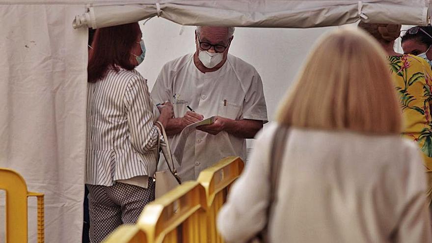 El Archipiélago inicia la campaña contra la gripe con 380.000 dosis de vacunas