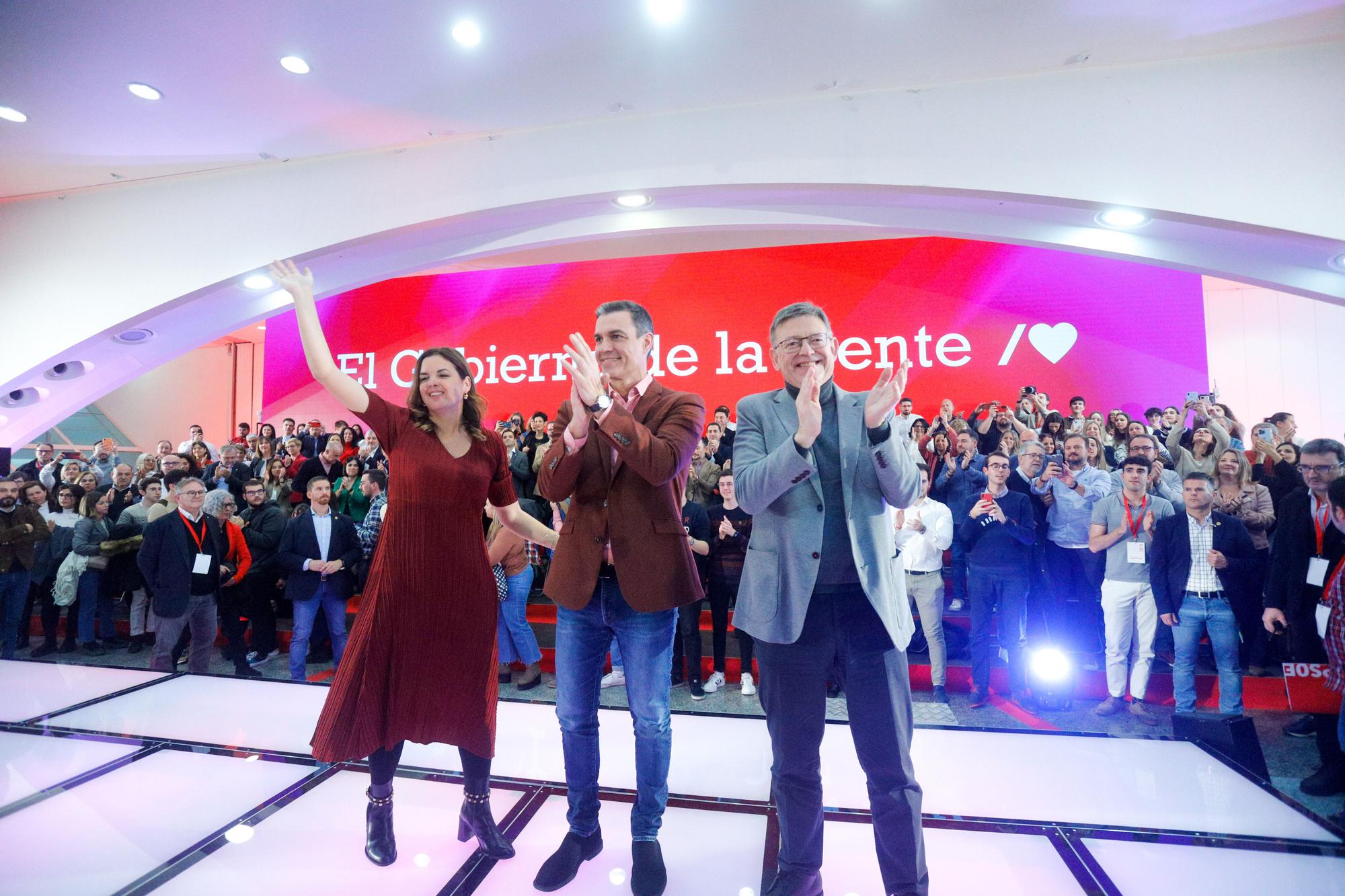 Todas las imágenes del primer gran acto preelectoral del PSOE en València