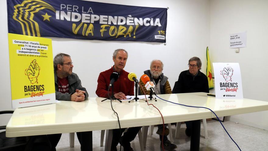 Quatre bagencs denunciats durant una marxa independentista demanen que se suspengui el judici per la futura llei d&#039;amnistia