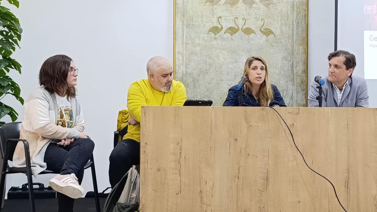 Acto-debate de Compromís en la Casa de Cultura de Xàtiva