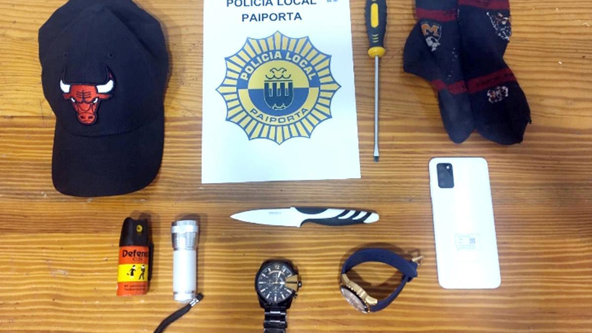 Material requisado por la Policía Local de Paiporta al asaltante.