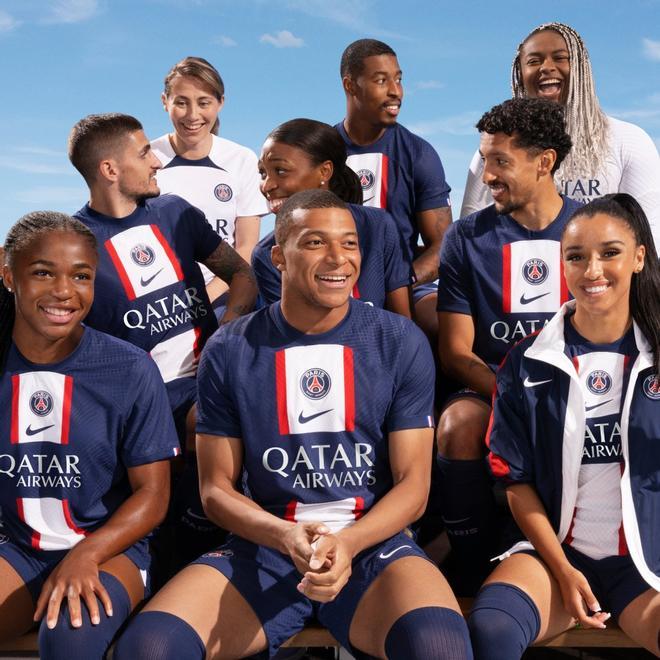 Así luce la nueva camiseta del PSG para la temporada 2022/23