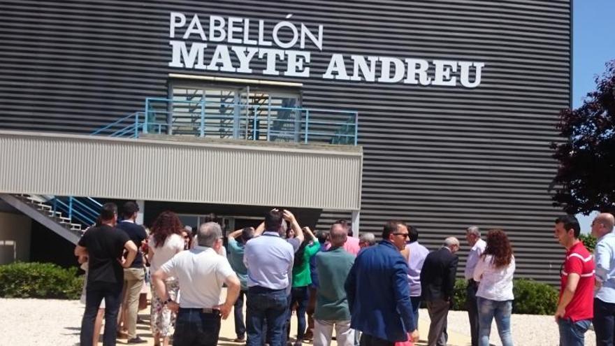 El nombre de Mayte Andreu ya luce en el pabellón de deportes