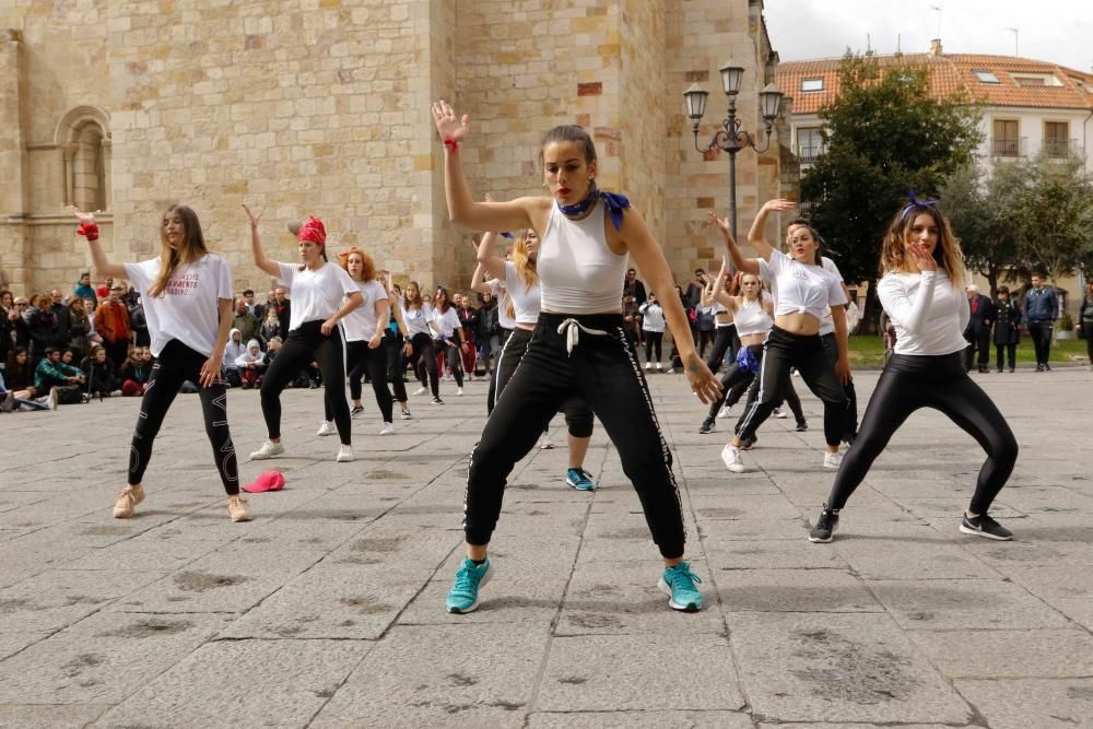 Pasacalles de Danza y Expresión Corpora