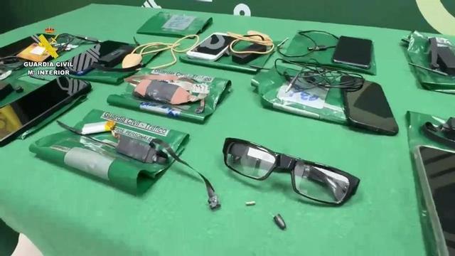 Detectat per primera vegada l’ús d’ulleres intel·ligents en l’examen del carnet de conduir