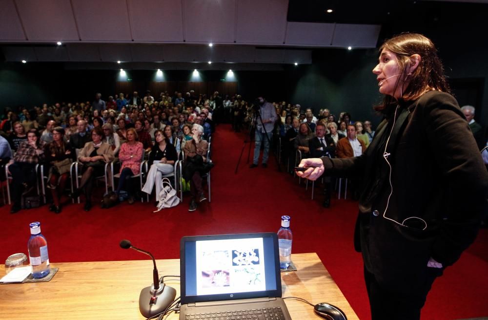 María Blasco participa en la segunda jornada de la II Semana de la Ciencia