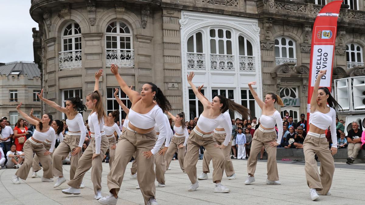 Vigo estrena su mayor pista de baile con el festival Vikul.