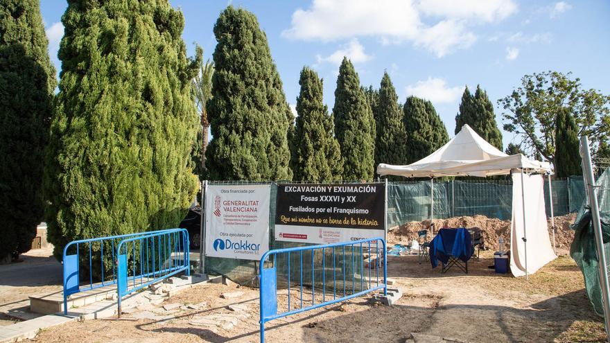 Las exhumaciones en el cementerio de Alicante localizan los primeros restos de víctimas de la represión franquista