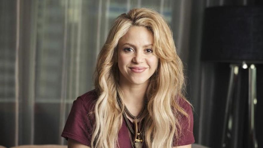 Shakira visita en Boston a un prestigioso cirujano laringólogo