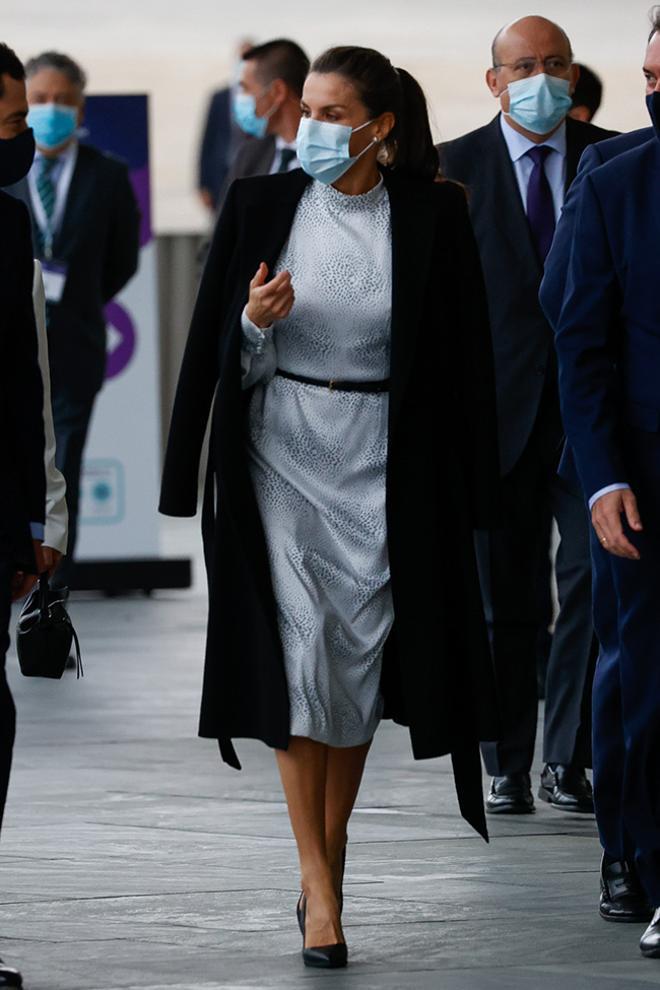 La reina Letizia, con vestido de Cherubina, a su llegada al Tourism Innovation Summit