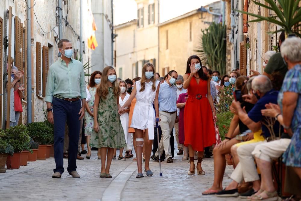 Die Königsfamilie besucht Petra auf Mallorca