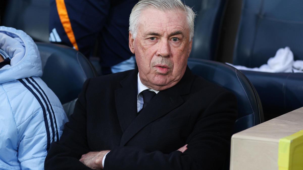 Carlo Ancelotti, head coach of Real Madrid, looks on during the Spanish league, LaLiga EA Sports, football match played between Villarreal CF and Real Madrid CF at La Ceramica stadium on March 15, 2025, in Villarreal, Spain.